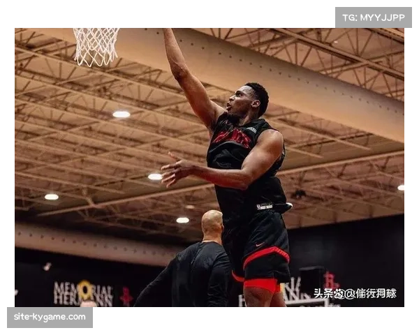 谢泼德爆发助火箭取胜,NBA新秀适应速度超预期 谢泼德爆发助火箭取胜,NBA新秀适应速度超预期